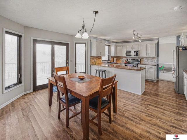 3800 W Springview Road, Lincoln, NE 68522