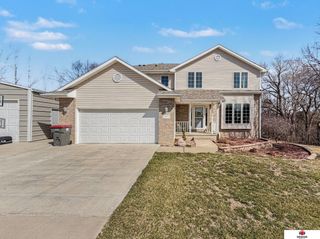 3800 W Springview Road, Lincoln, NE 68522