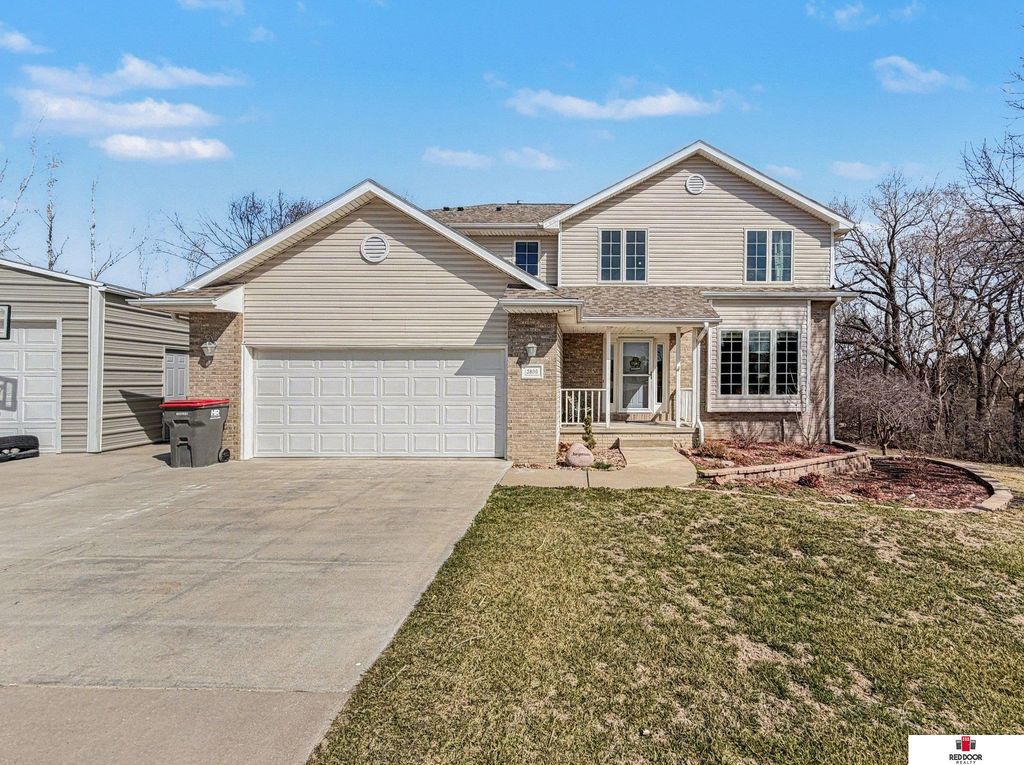 3800 W Springview Road, Lincoln, NE 68522