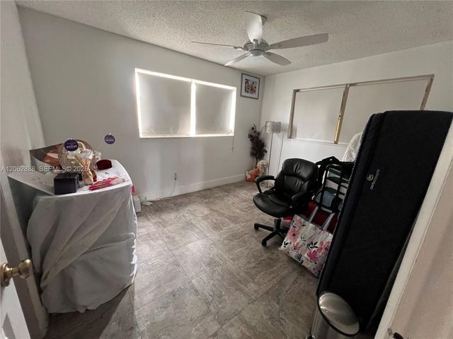 12510 W Golf Drive, Miami, FL 33167