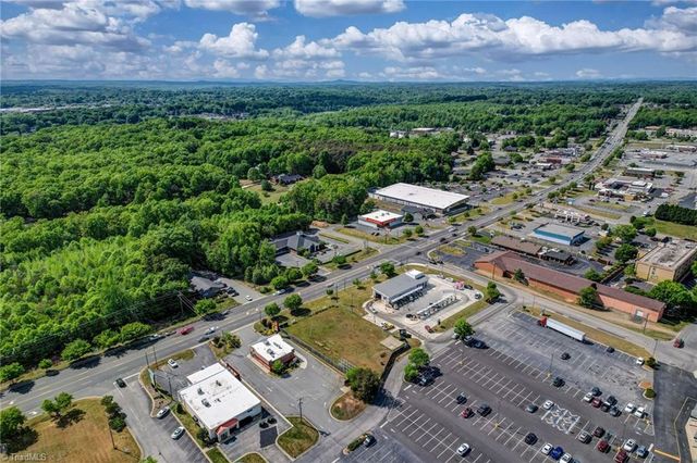804 S Van Buren Road, Eden, NC 27288