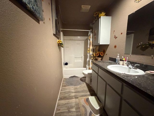 2205 Cedar Avenue, Lubbock, TX 79404