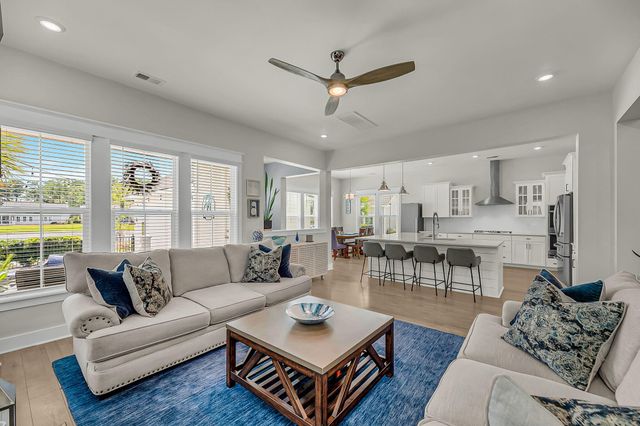 1831 Agate Bay Drive, Mount Pleasant, SC 29466