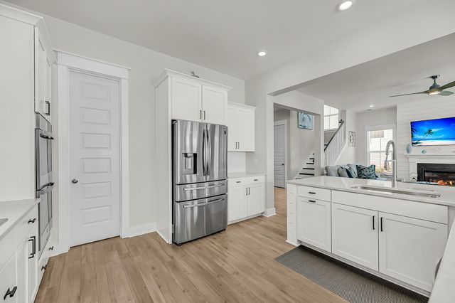 1831 Agate Bay Drive, Mount Pleasant, SC 29466