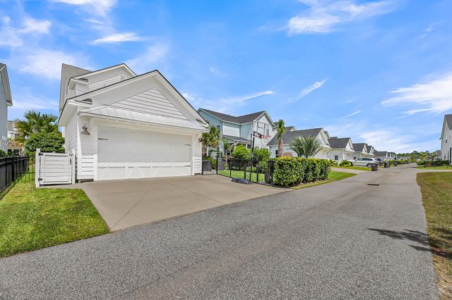 1831 Agate Bay Drive, Mount Pleasant, SC 29466