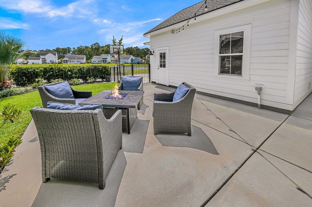 1831 Agate Bay Drive, Mount Pleasant, SC 29466