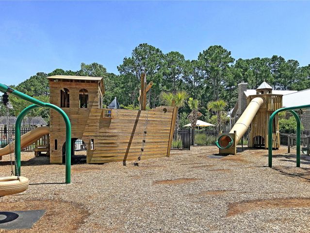 1831 Agate Bay Drive, Mount Pleasant, SC 29466