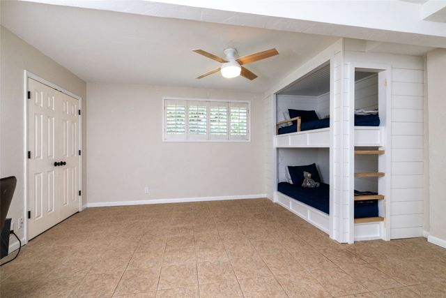 211 Crest Ridge Circle, Lakeside, TX 76108