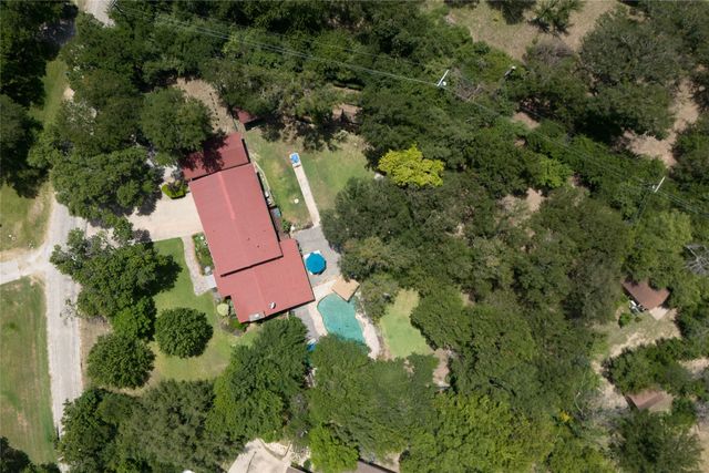 211 Crest Ridge Circle, Lakeside, TX 76108