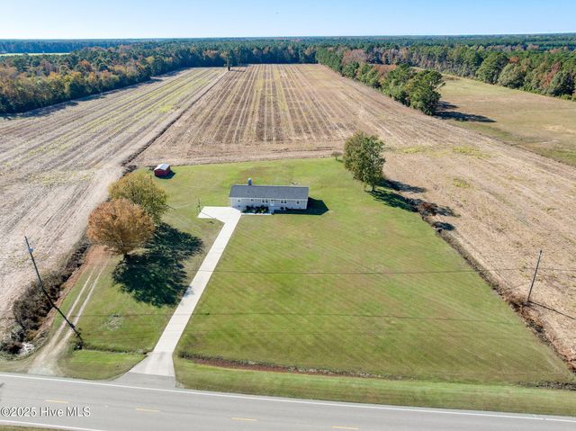 1505 Us Hwy 117 Bypass S, Burgaw, NC 28425