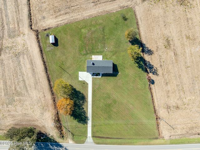 1505 Us Hwy 117 Bypass S, Burgaw, NC 28425