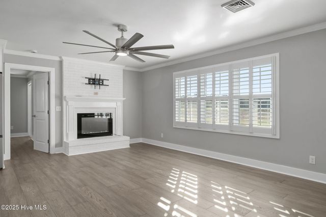 1505 Us Hwy 117 Bypass S, Burgaw, NC 28425