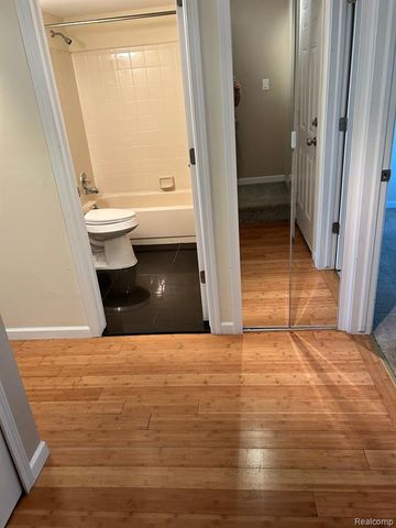 2781 Davison Avenue, Auburn Hills, MI 48326
