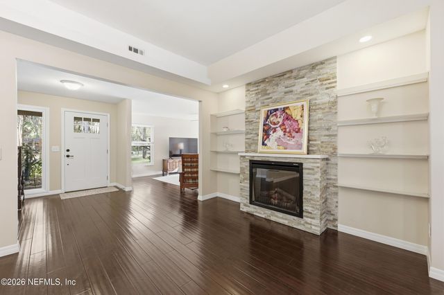 100 GRANADA Lane, Ponte Vedra Beach, FL 32082