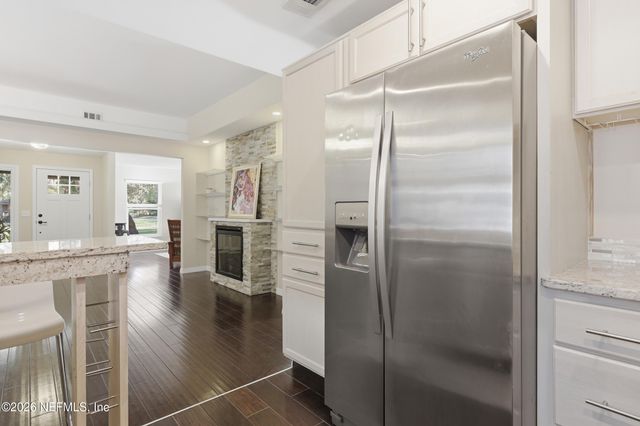 100 GRANADA Lane, Ponte Vedra Beach, FL 32082