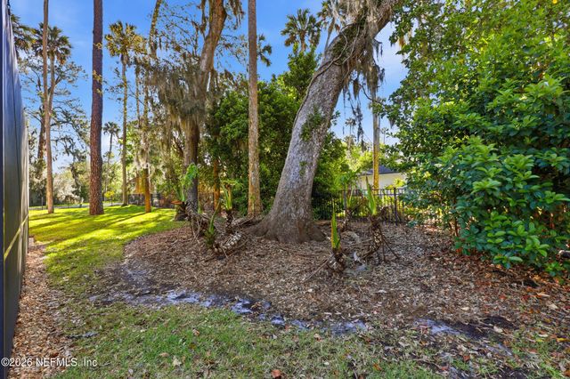 100 GRANADA Lane, Ponte Vedra Beach, FL 32082