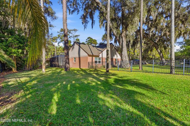 100 GRANADA Lane, Ponte Vedra Beach, FL 32082