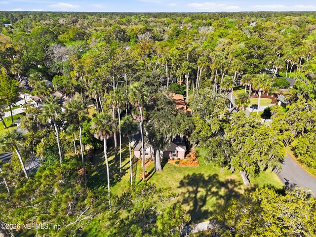 100 GRANADA Lane, Ponte Vedra Beach, FL 32082