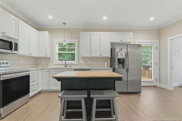 407 W Mooring, Sanford, NC 27332
