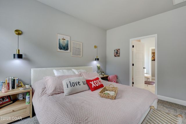 5189 Evergreen Road, Joplin, MO 64801