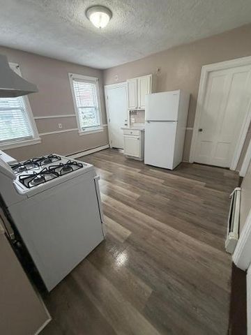928 Branch Avenue, Providence, RI 02904