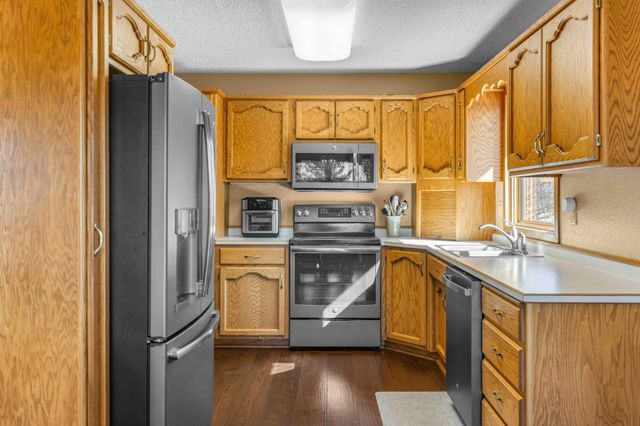 2903 17th Avenue S, Moorhead, MN 56560