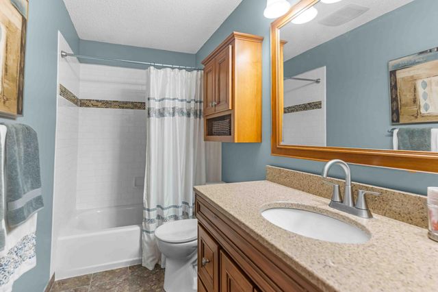 2903 17th Avenue S, Moorhead, MN 56560