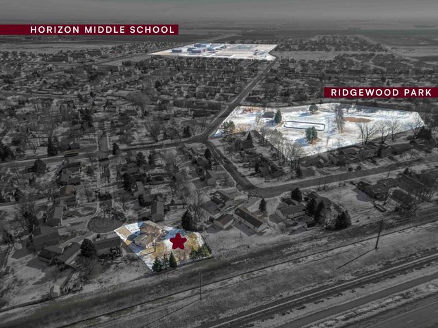 2903 17th Avenue S, Moorhead, MN 56560