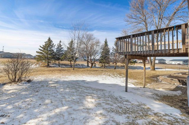 2903 17th Avenue S, Moorhead, MN 56560