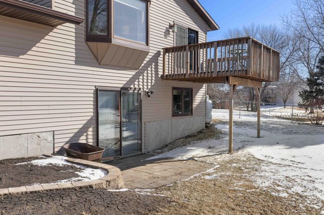 2903 17th Avenue S, Moorhead, MN 56560