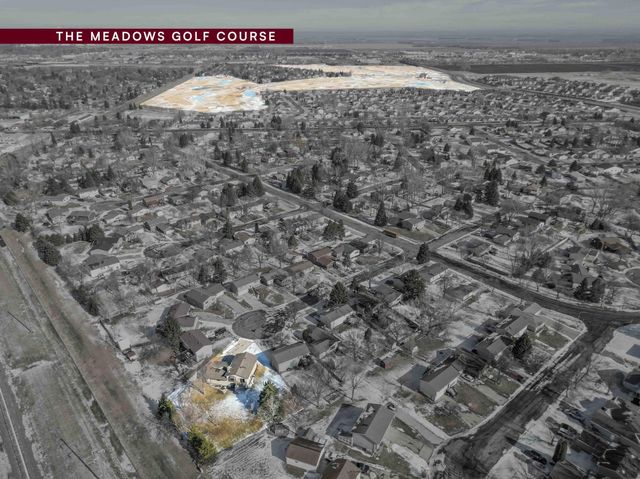 2903 17th Avenue S, Moorhead, MN 56560