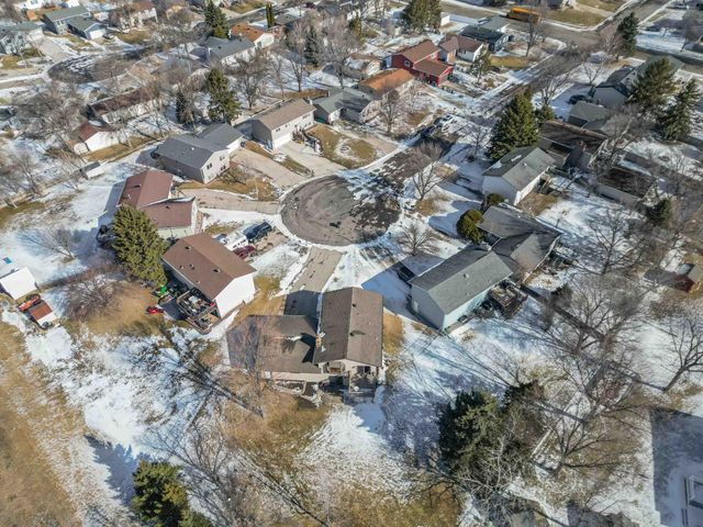 2903 17th Avenue S, Moorhead, MN 56560