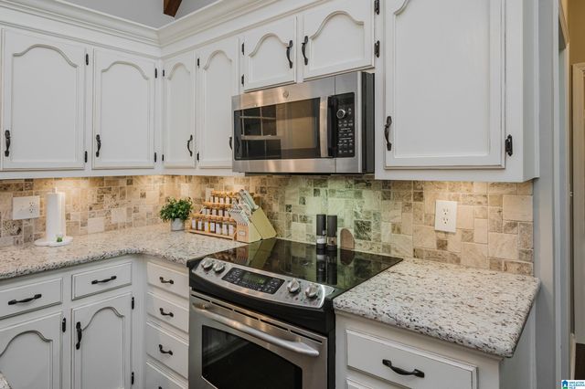 1389 BELMONT LANE, Helena, AL 35080