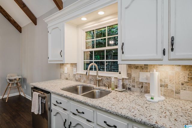 1389 BELMONT LANE, Helena, AL 35080