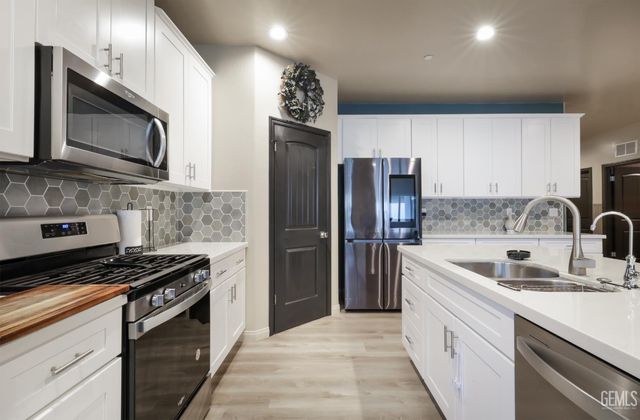 8602 Littleton Street, Bakersfield, CA 93314