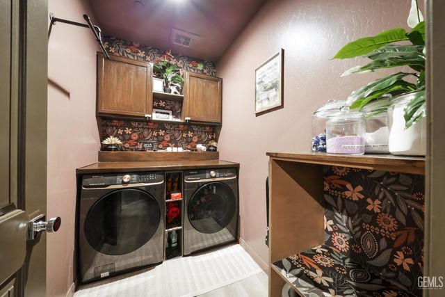 8602 Littleton Street, Bakersfield, CA 93314