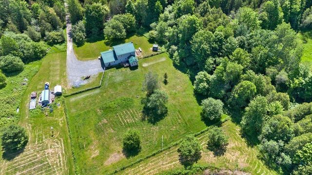 82 West Street Road, Fairfax, VT 05454