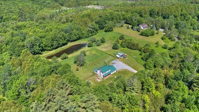 82 West Street Road, Fairfax, VT 05454