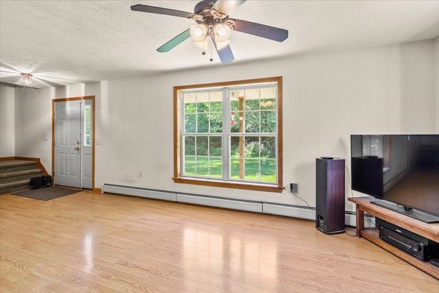 82 West Street Road, Fairfax, VT 05454