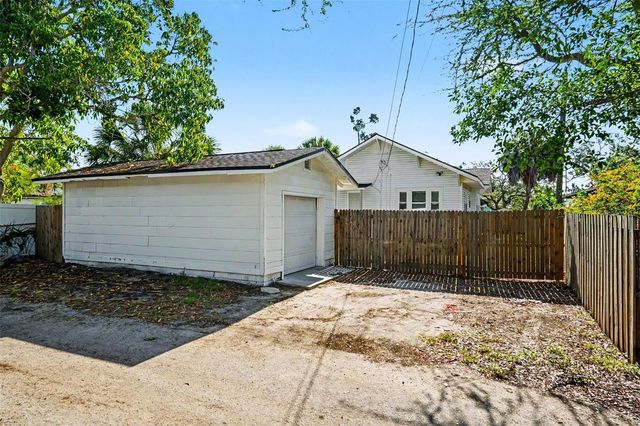 2527 HIGHLAND STREET S, St Petersburg, FL 33705