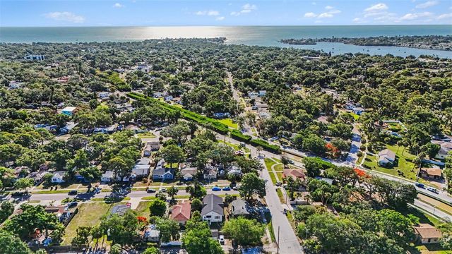 2527 HIGHLAND STREET S, St Petersburg, FL 33705