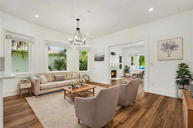 2527 HIGHLAND STREET S, St Petersburg, FL 33705