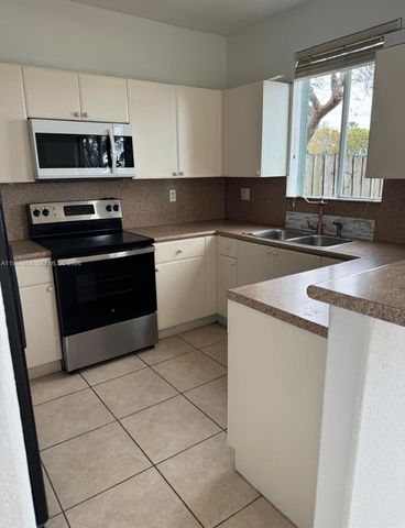 2525 SE 14th Ave 386, Homestead, FL 33035