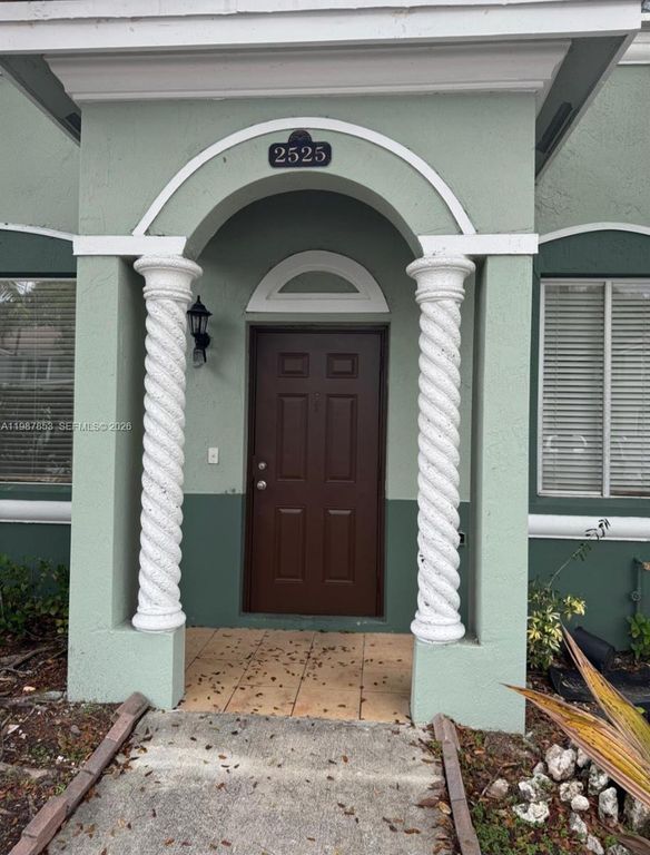 2525 SE 14th Ave 386, Homestead, FL 33035