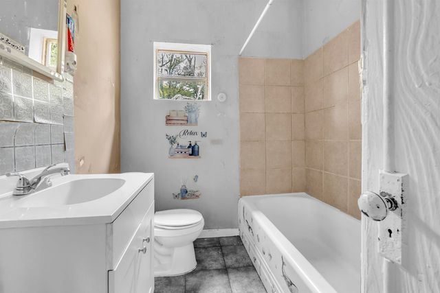 2034 WHITNEY AVE, Memphis, TN 38127