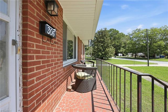 306 Oakgrove Drive, Graham, NC 27253