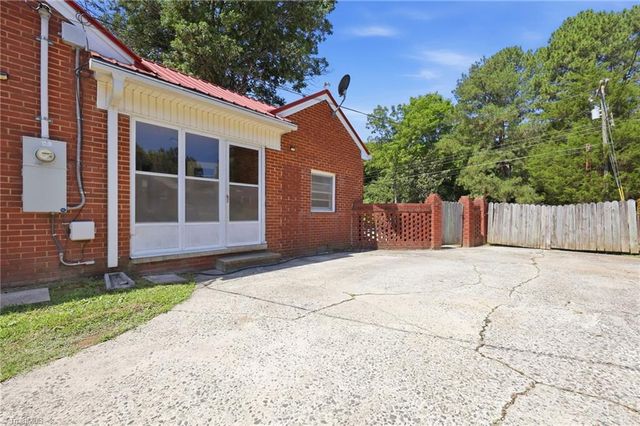 306 Oakgrove Drive, Graham, NC 27253