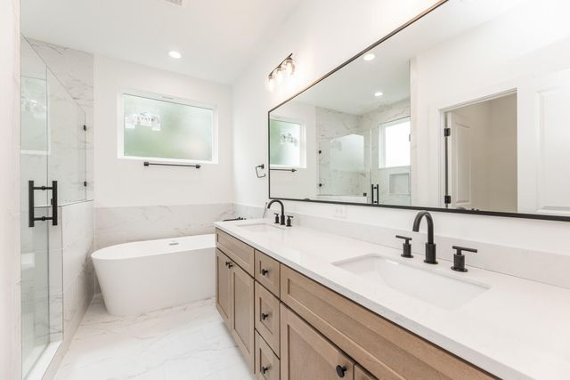 905 Quitman Street A, Houston, TX 77009
