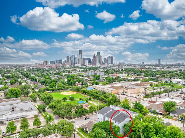 905 Quitman Street A, Houston, TX 77009