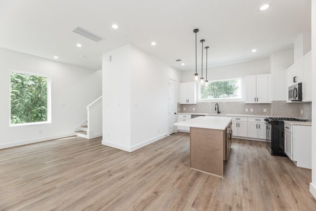 905 Quitman Street A, Houston, TX 77009